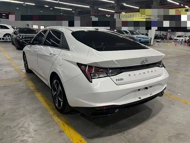 Hyundai Elantra, фото 6