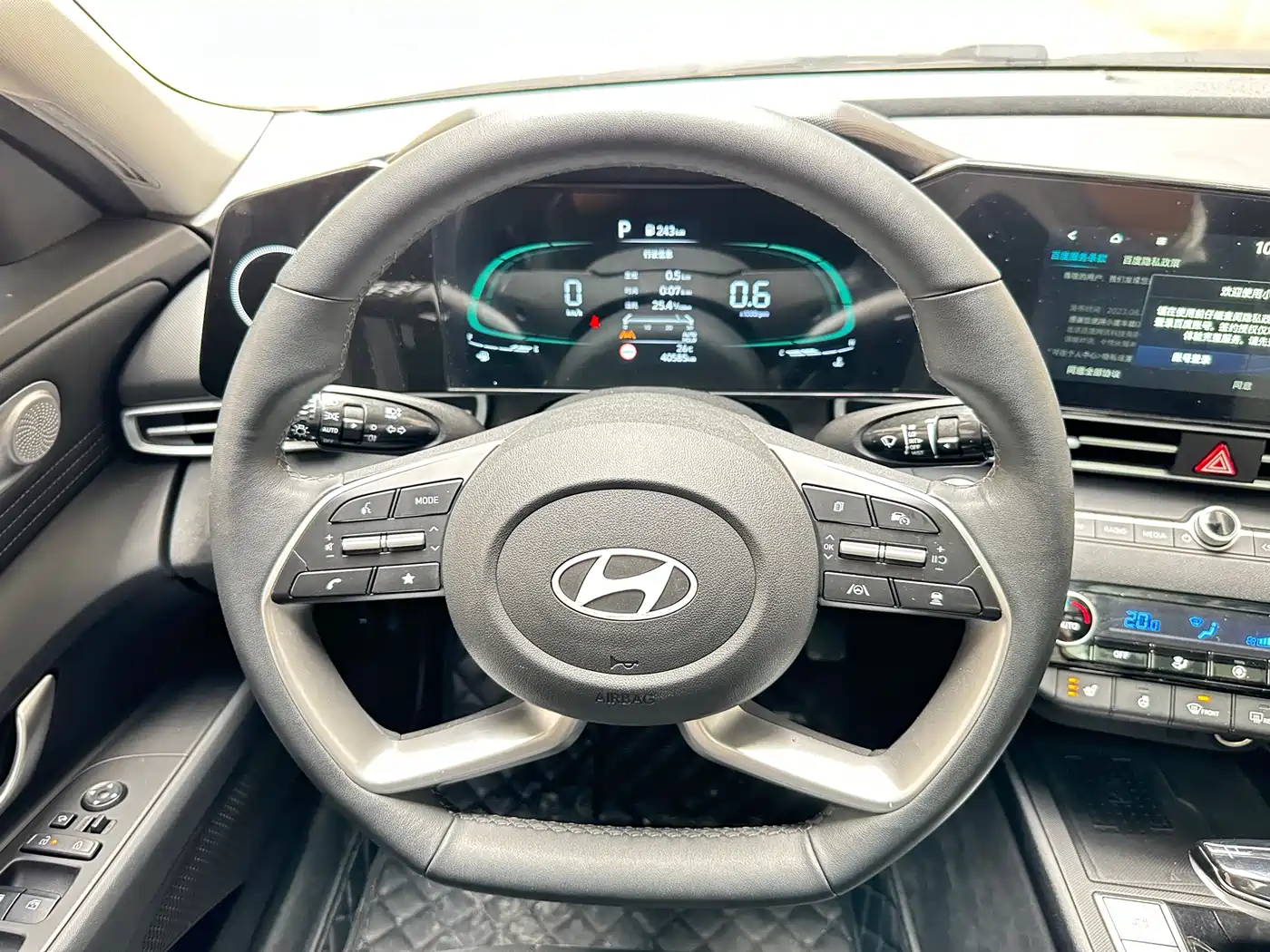 Hyundai Elantra, фото 11