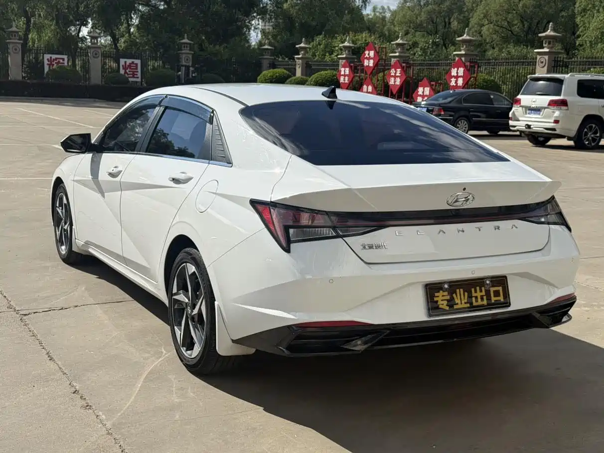 Hyundai Elantra, фото 13
