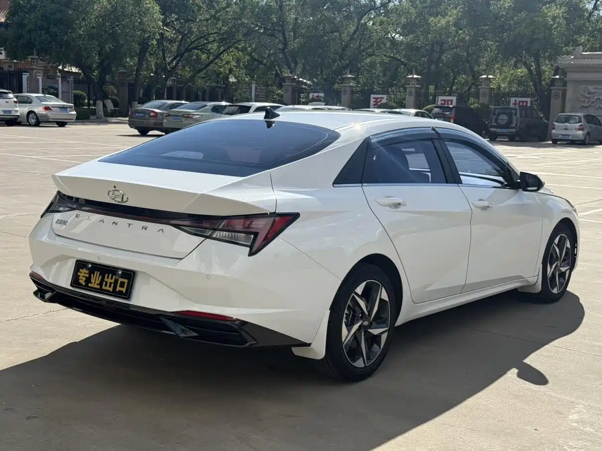 Hyundai Elantra, фото 15
