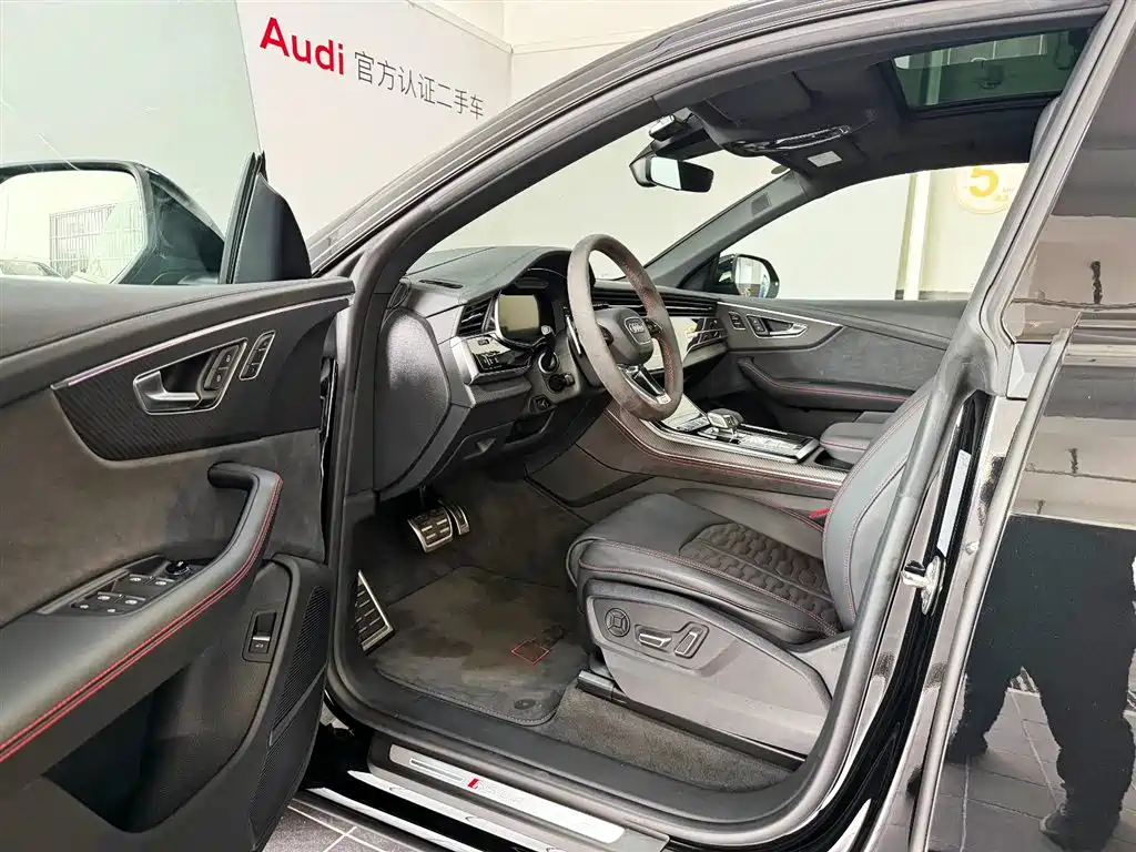 Audi RS Q8, фото 12