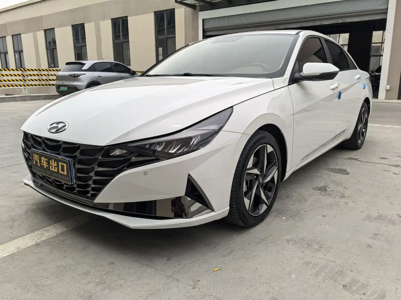 Hyundai Elantra, фото 1