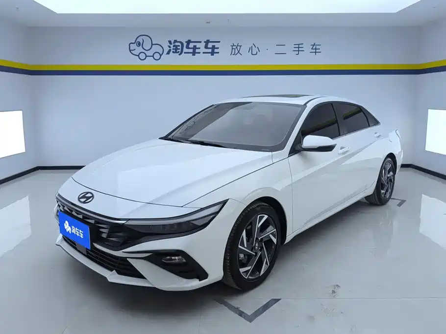 Hyundai Elantra, фото 1