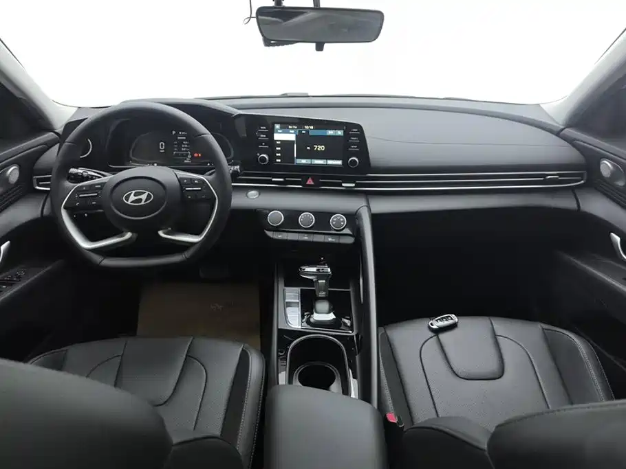 Hyundai Elantra, фото 4