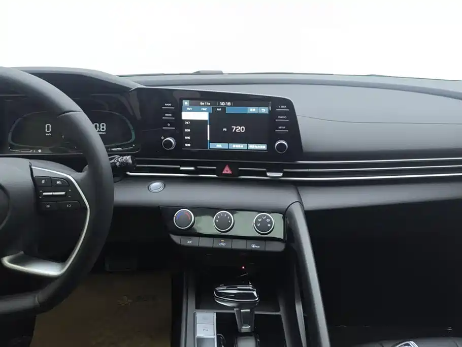 Hyundai Elantra, фото 5