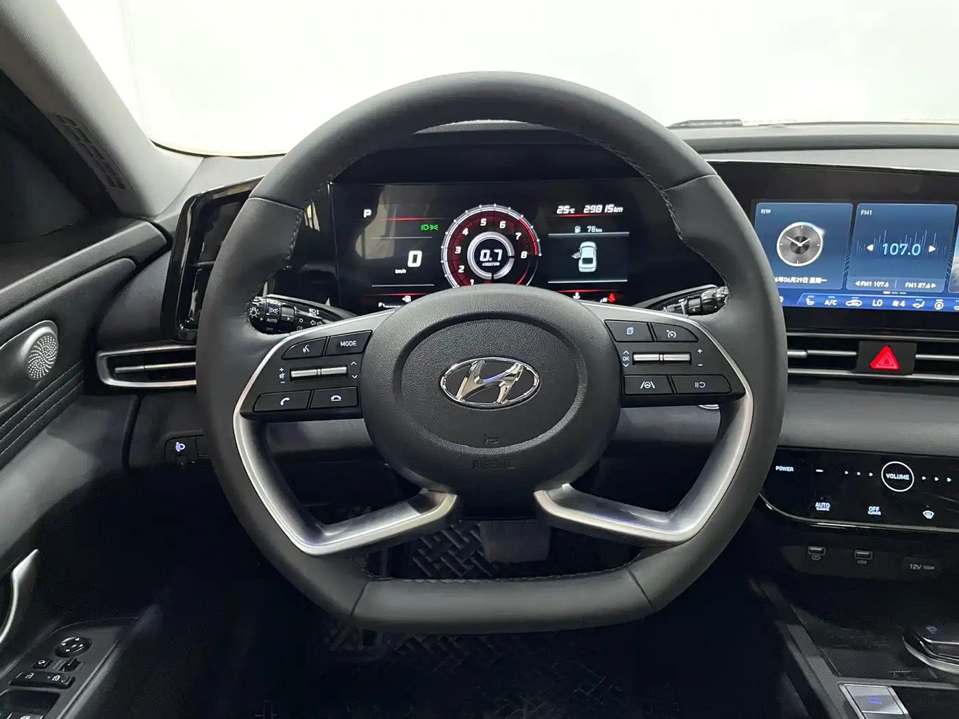 Hyundai Elantra, фото 12