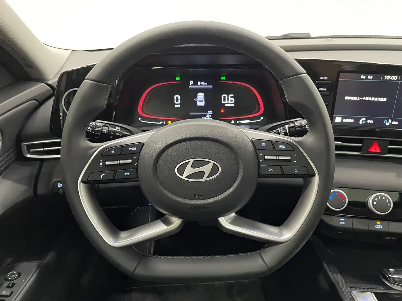 Hyundai Elantra, фото 19