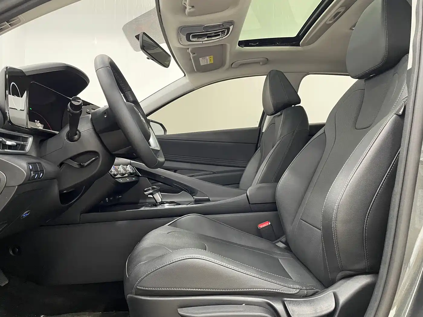 Hyundai Elantra, фото 21