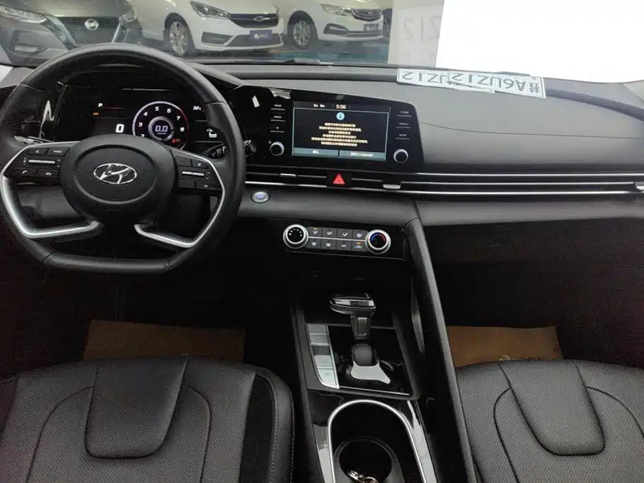 Hyundai Elantra, фото 4