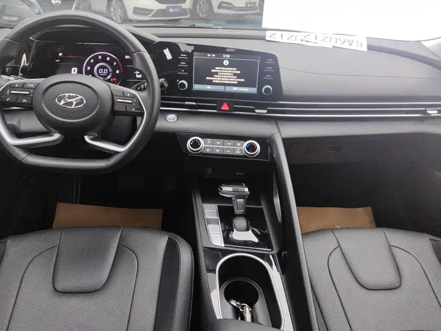 Hyundai Elantra, фото 5