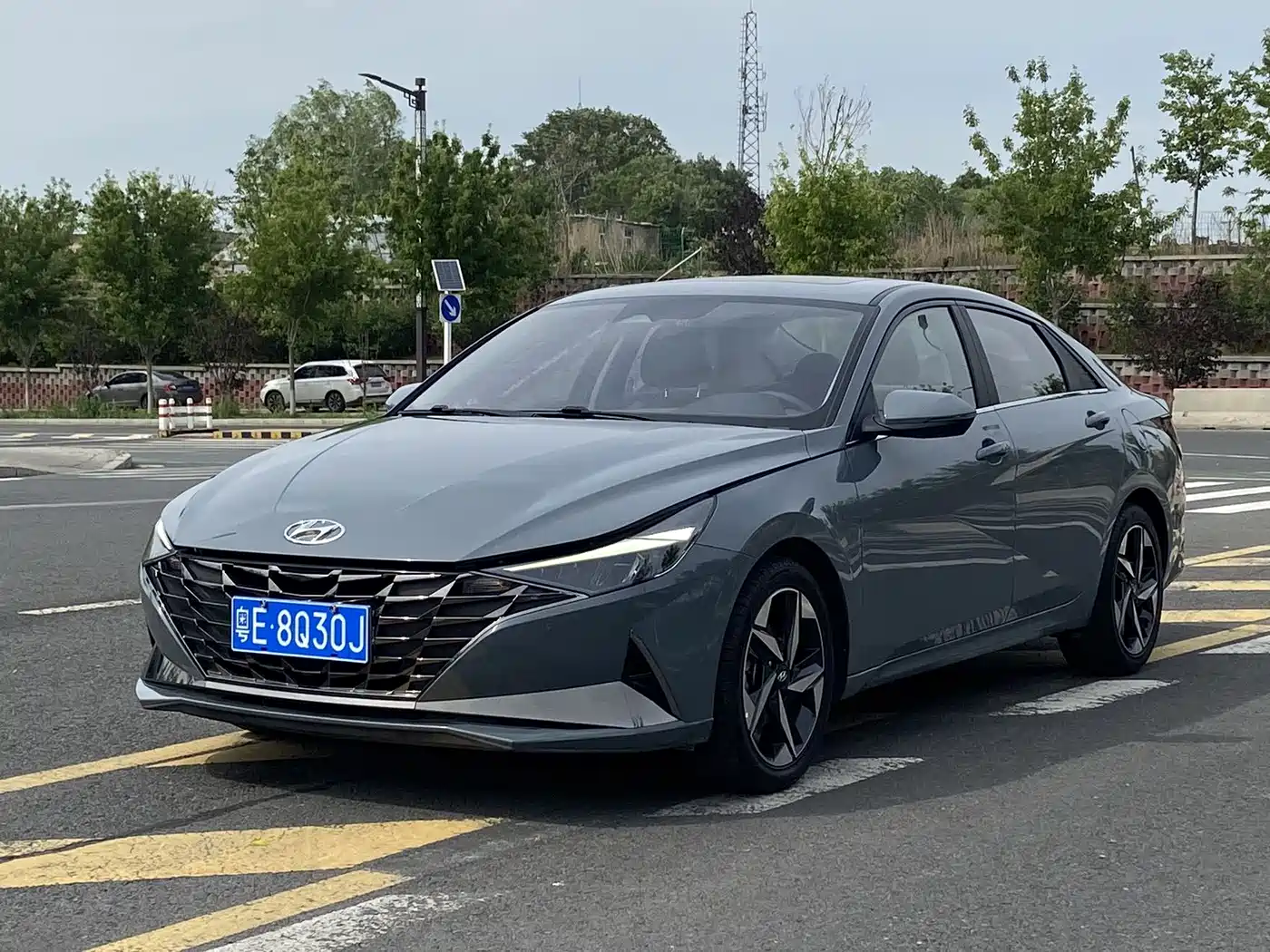 Hyundai Elantra, фото 1