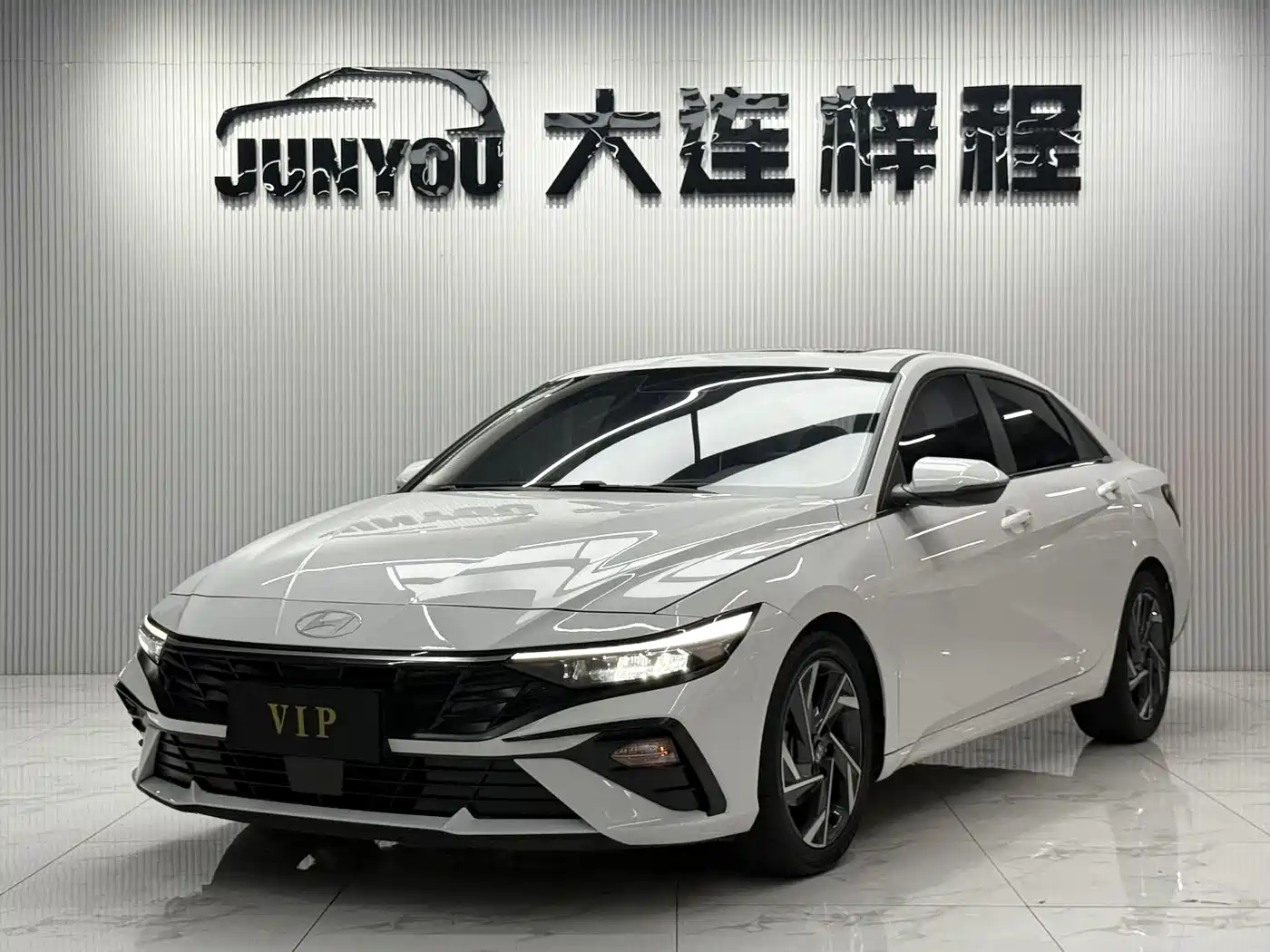 Hyundai Elantra, фото 1