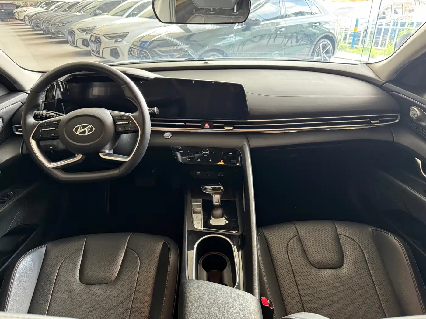 Hyundai Elantra, фото 3