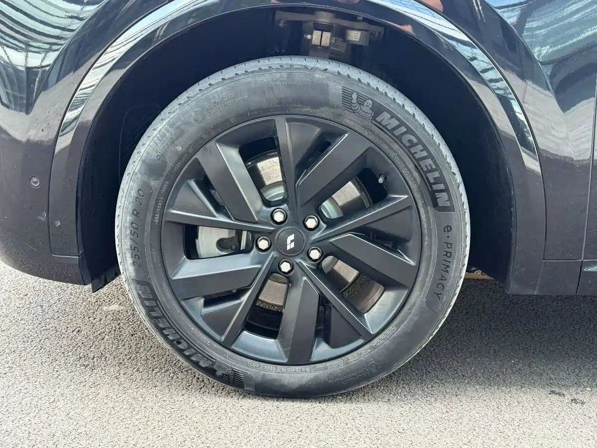 Li Auto L8, фото 16