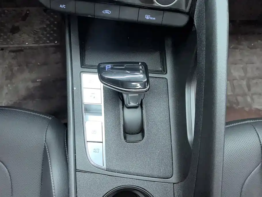 Hyundai Elantra, фото 8