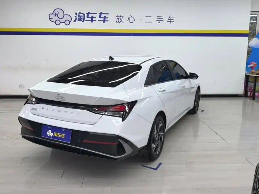 Hyundai Elantra, фото 9