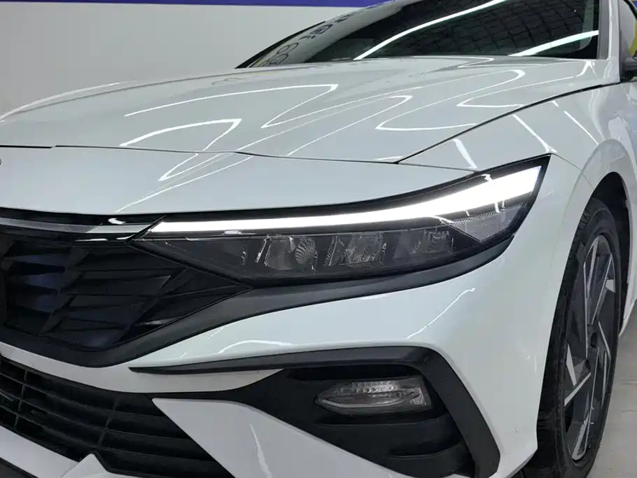 Hyundai Elantra, фото 11