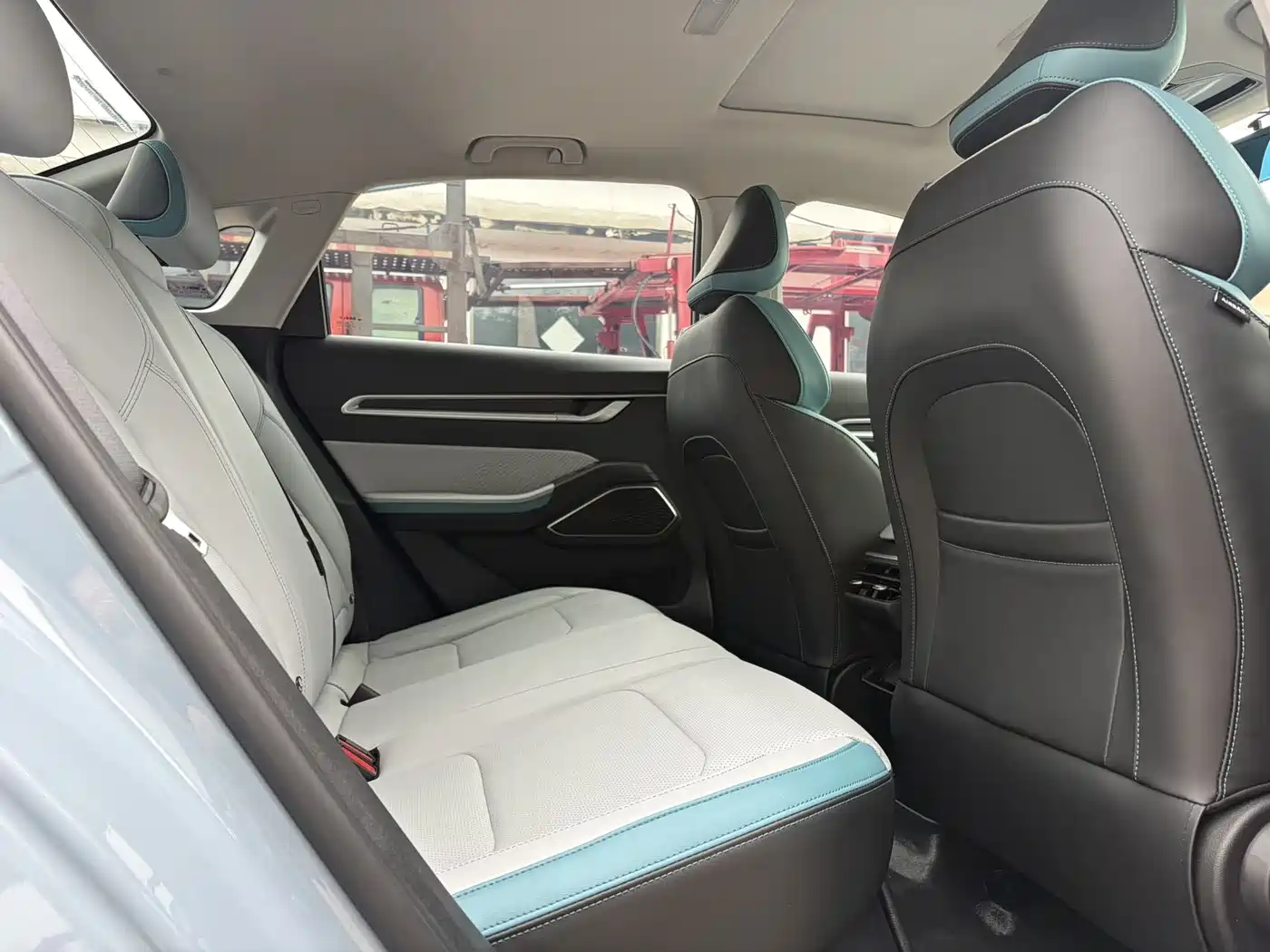 Geely Emgrand, фото 4
