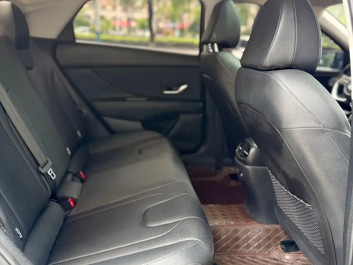 Hyundai Elantra, фото 4