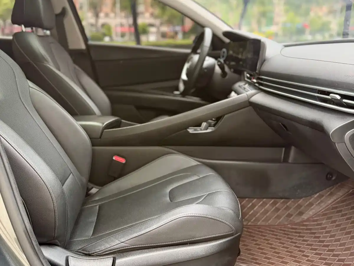Hyundai Elantra, фото 5