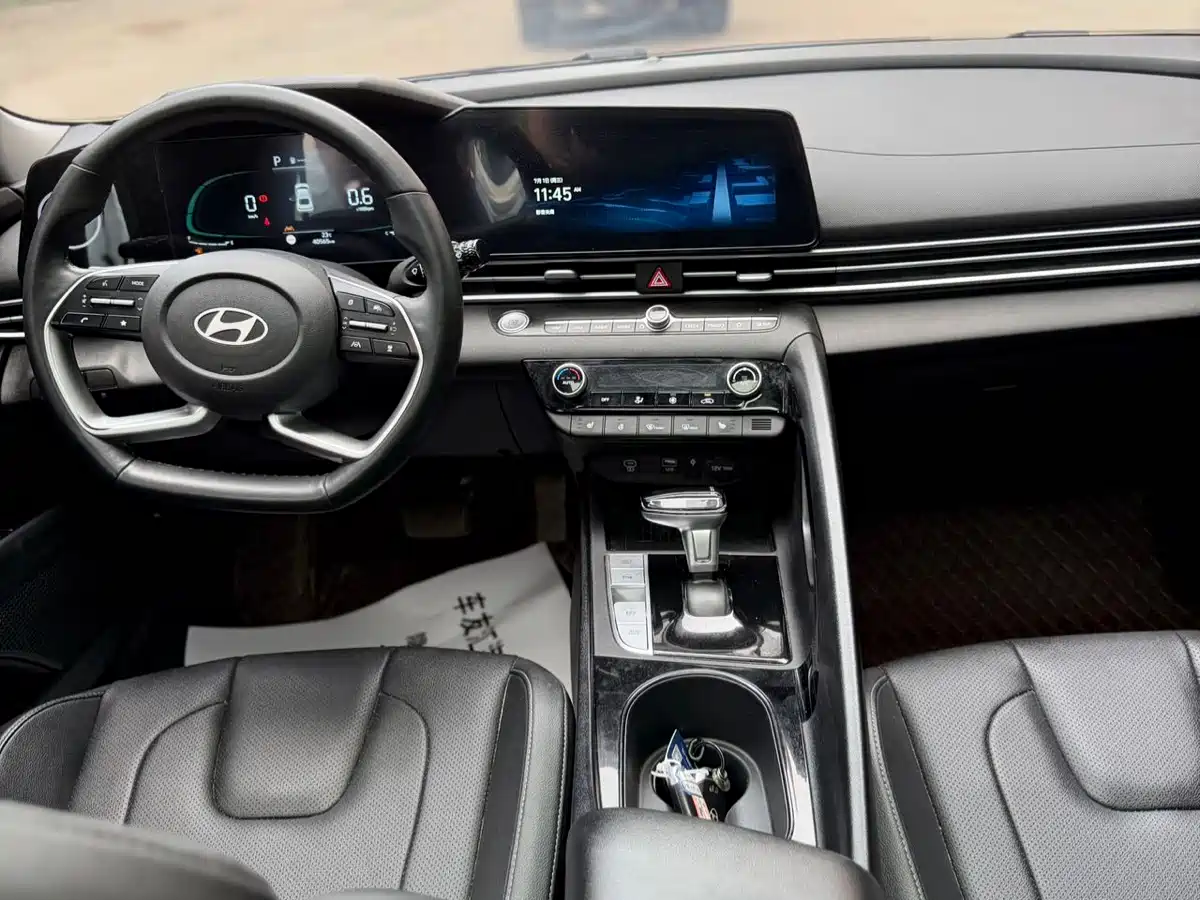 Hyundai Elantra, фото 15