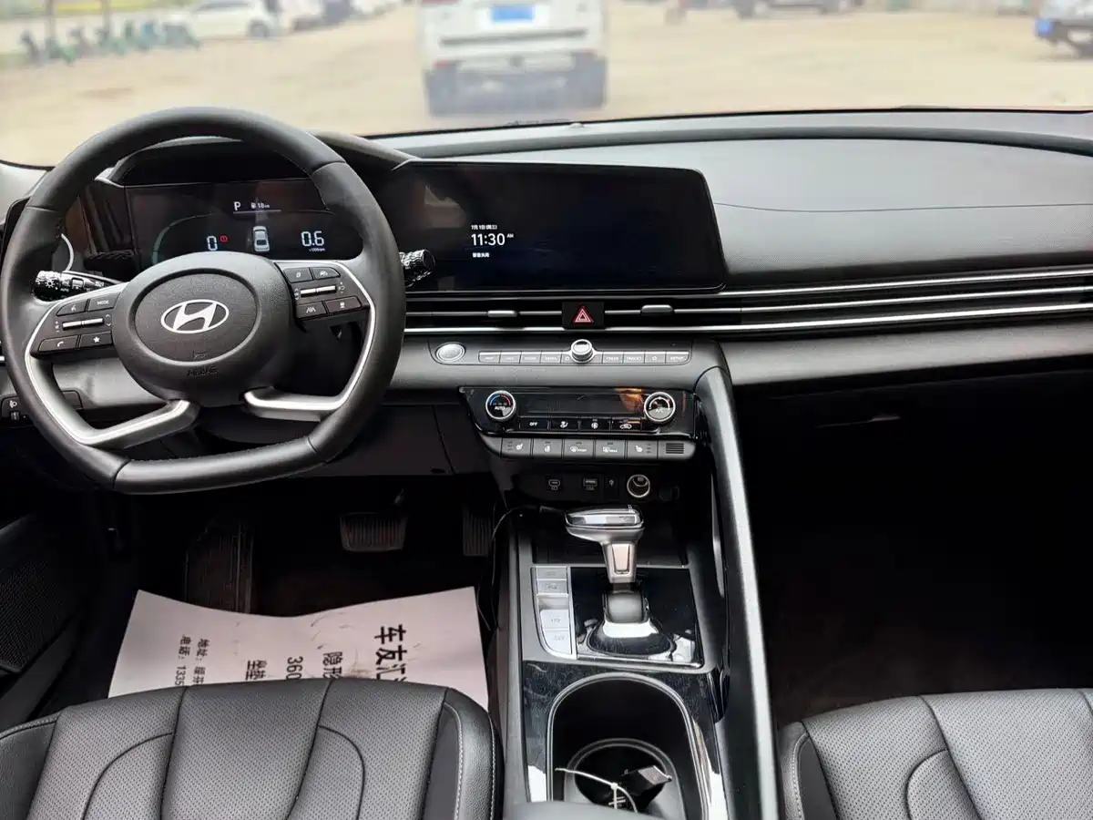 Hyundai Elantra, фото 15
