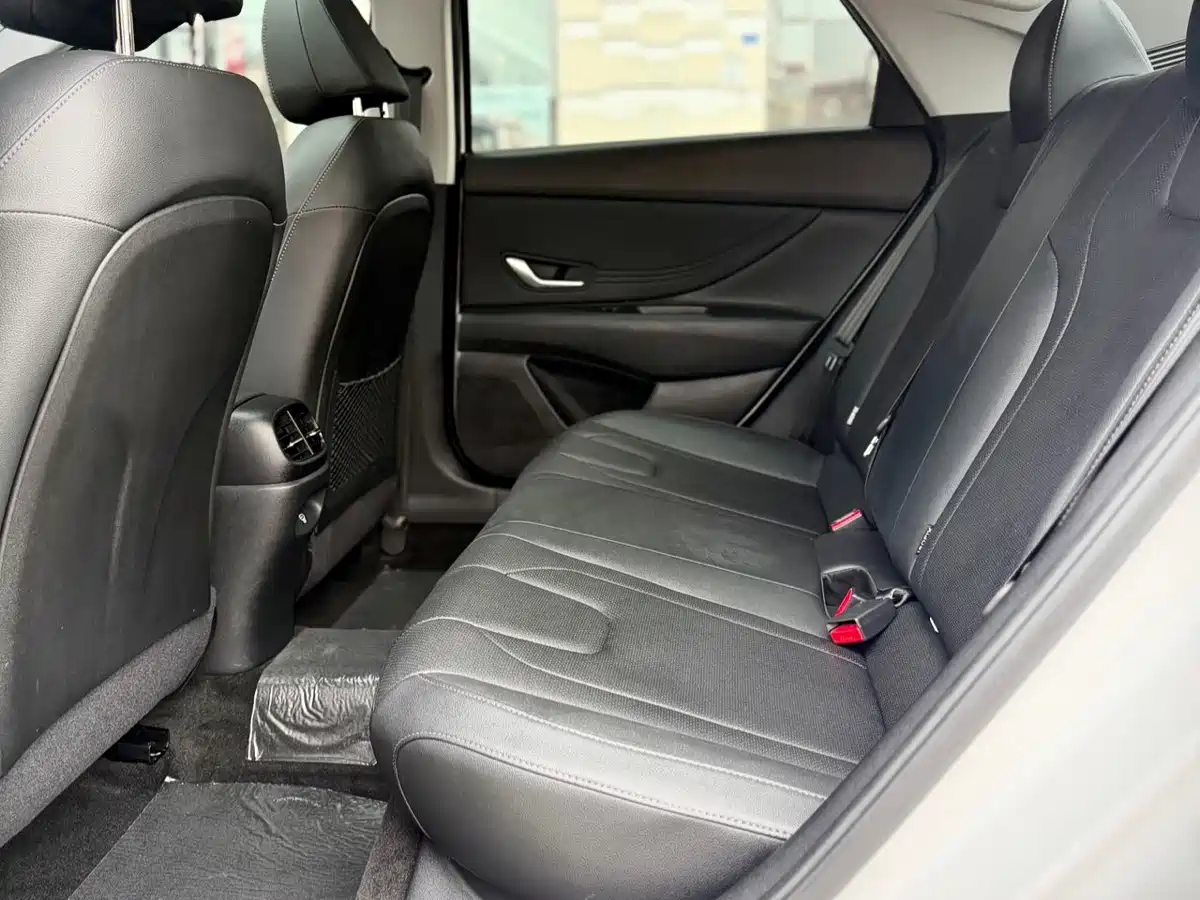 Hyundai Elantra, фото 3