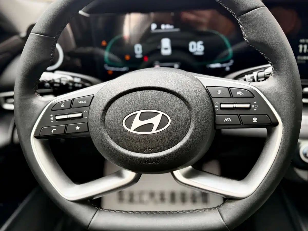 Hyundai Elantra, фото 16