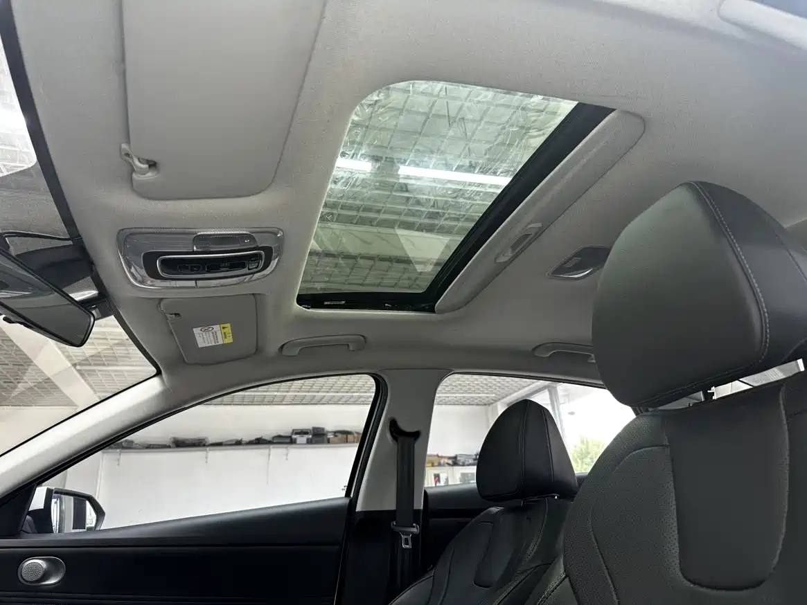 Hyundai Elantra, фото 5
