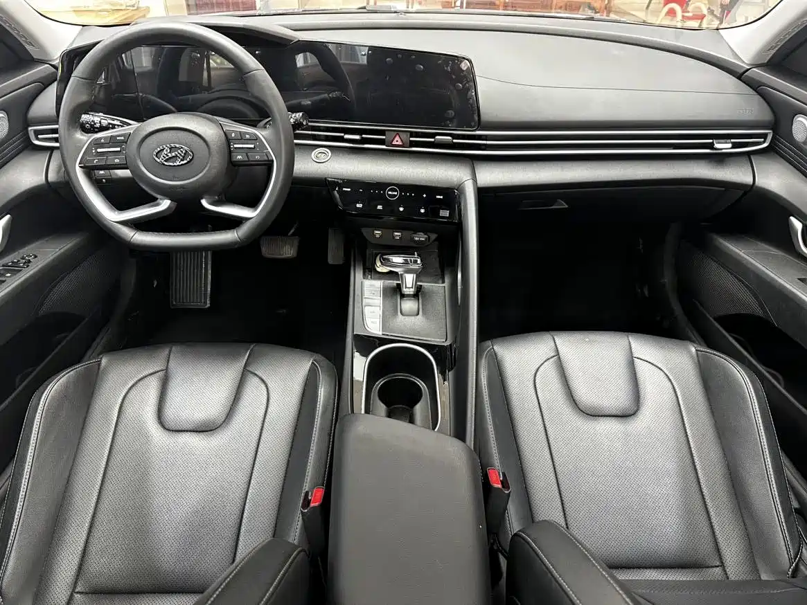 Hyundai Elantra, фото 6