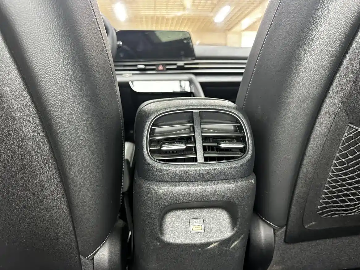 Hyundai Elantra, фото 17