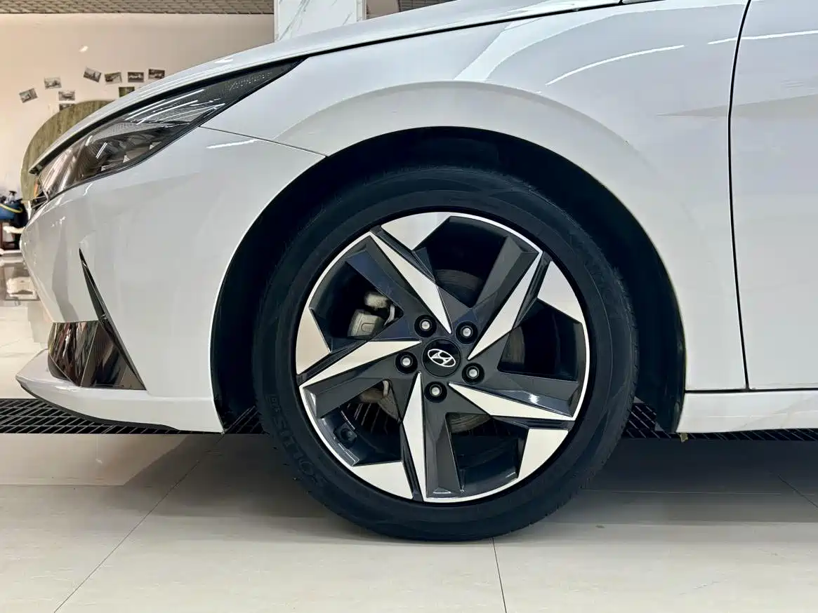 Hyundai Elantra, фото 23