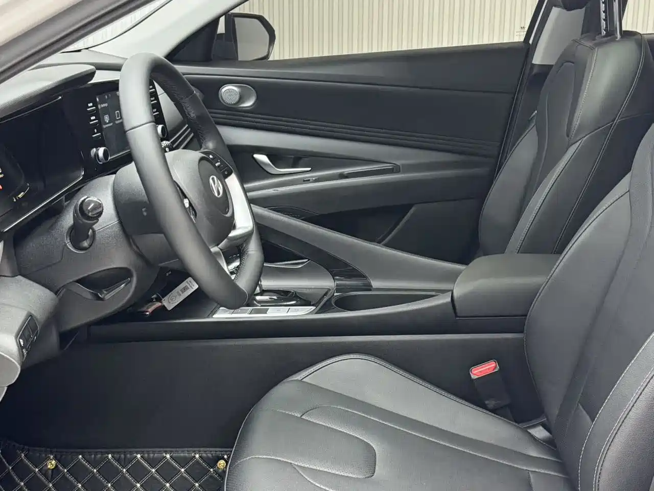 Hyundai Elantra, фото 11