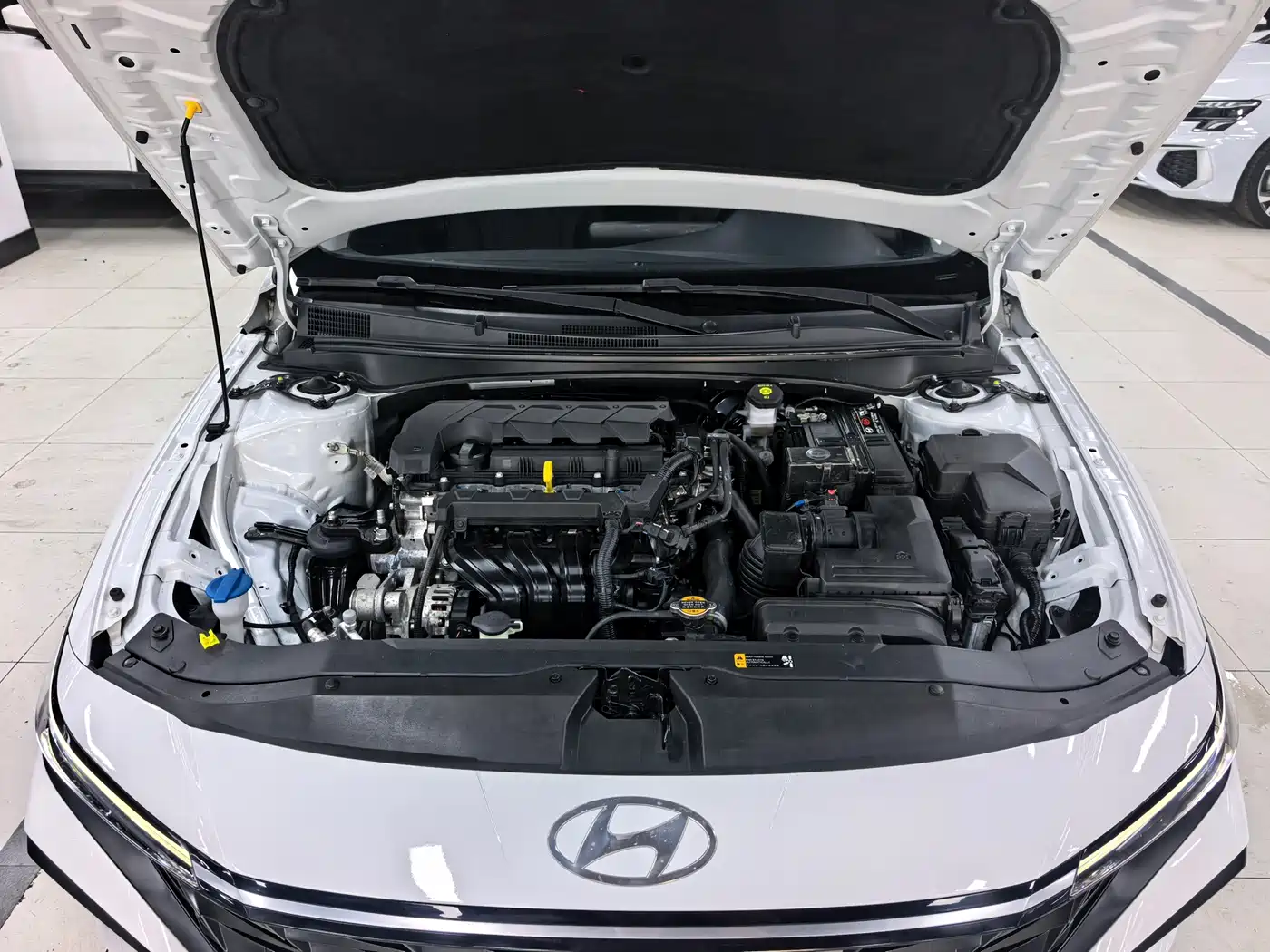 Hyundai Elantra, фото 12