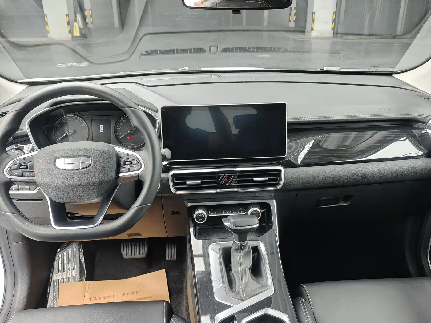 Geely Coolray, фото 13