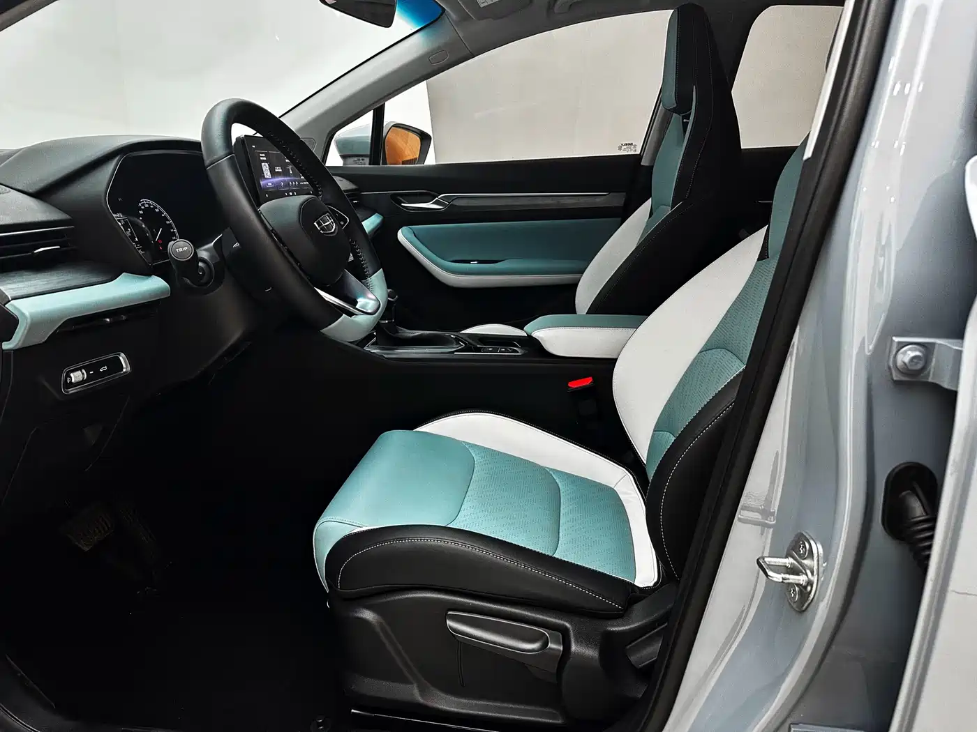 Geely Emgrand S, фото 3