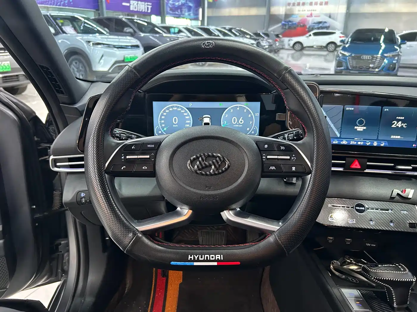 Hyundai Elantra, фото 13
