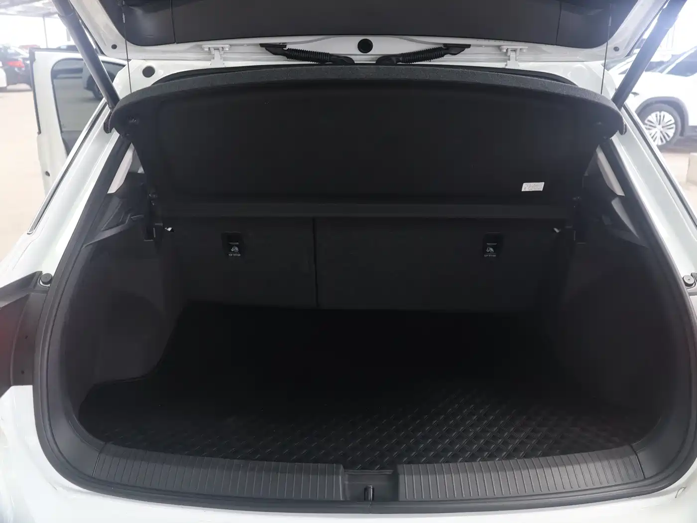 Volkswagen T-ROC, фото 9