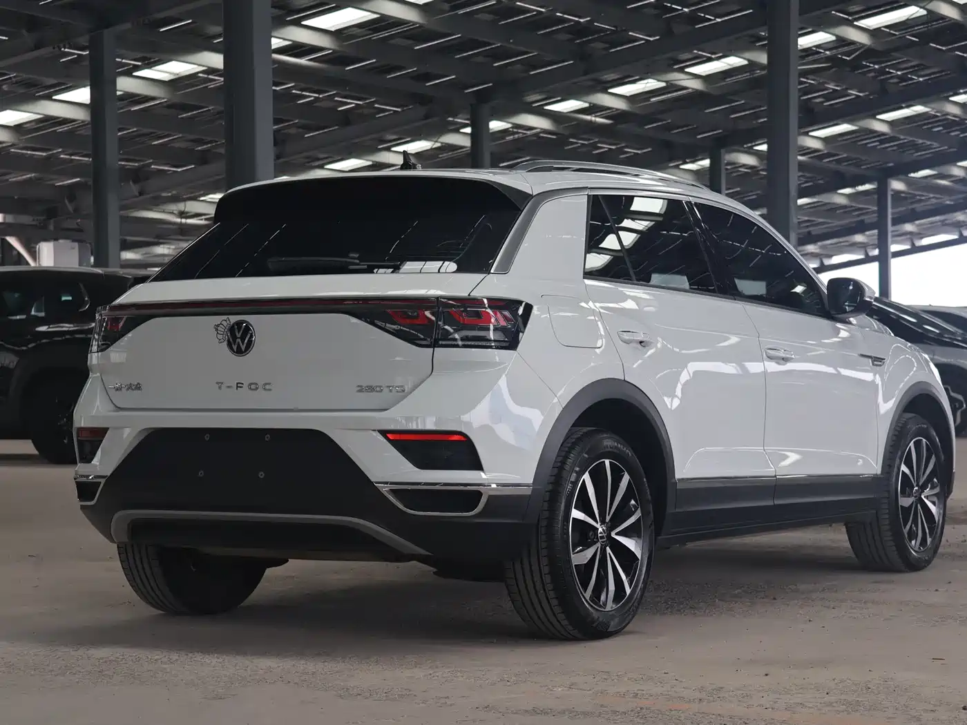 Volkswagen T-ROC, фото 13