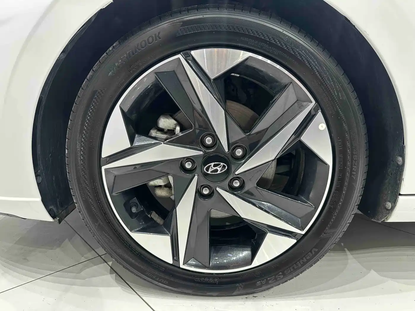Hyundai Elantra, фото 12