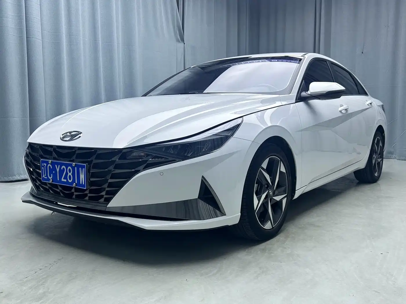 Hyundai Elantra, фото 1