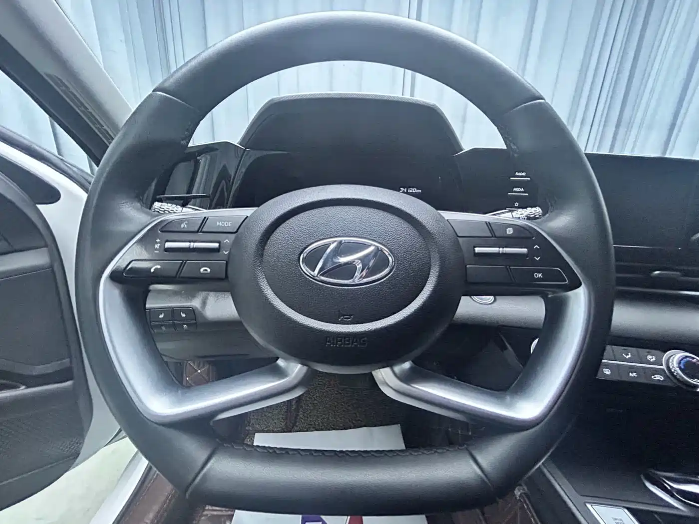 Hyundai Elantra, фото 17