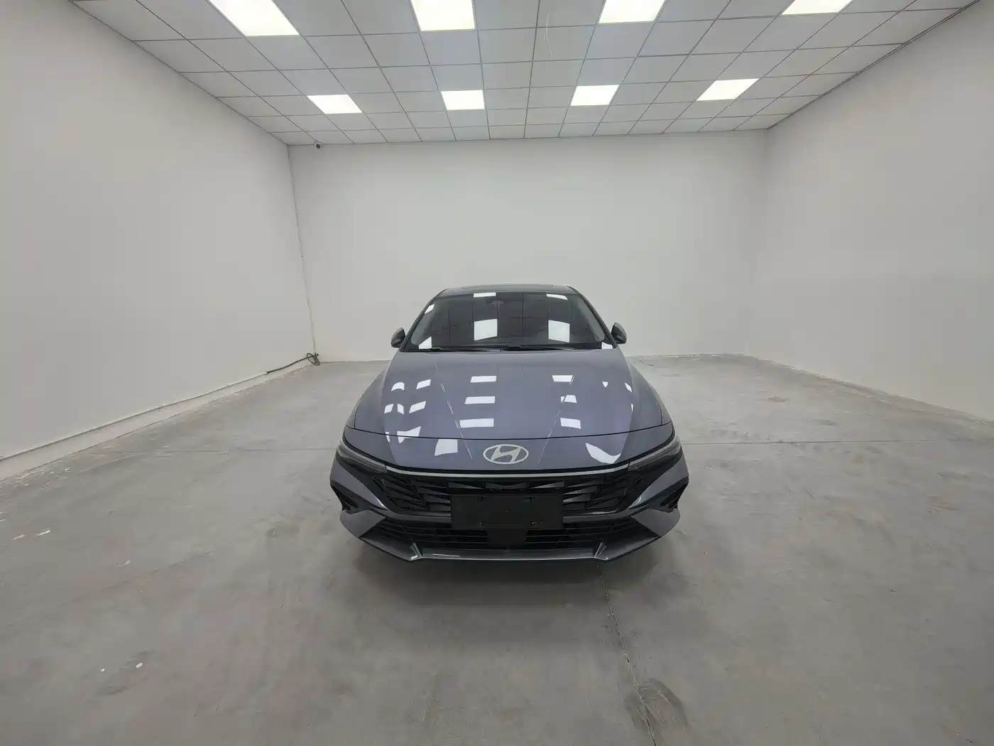 Hyundai Elantra, фото 1