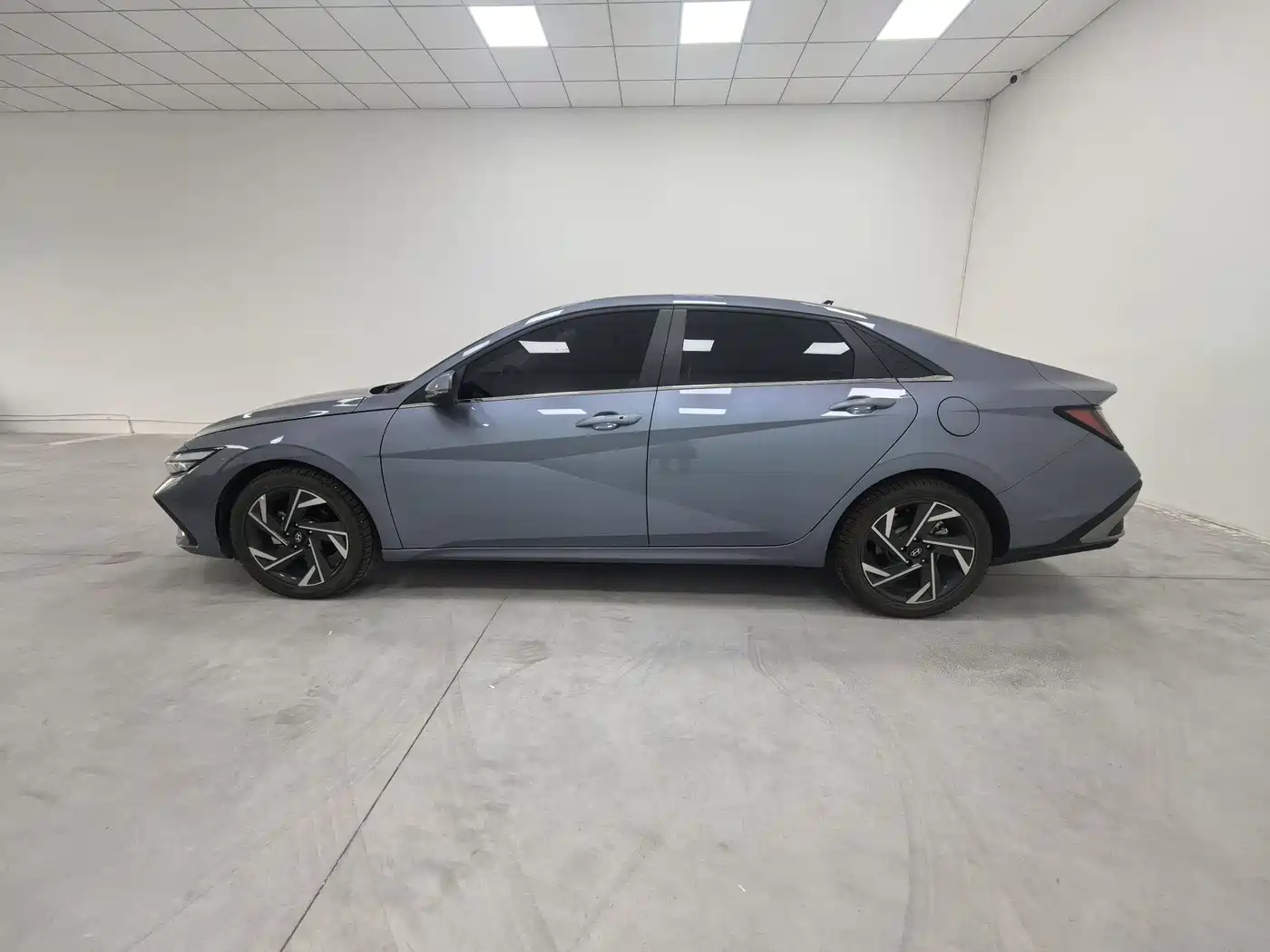 Hyundai Elantra, фото 3