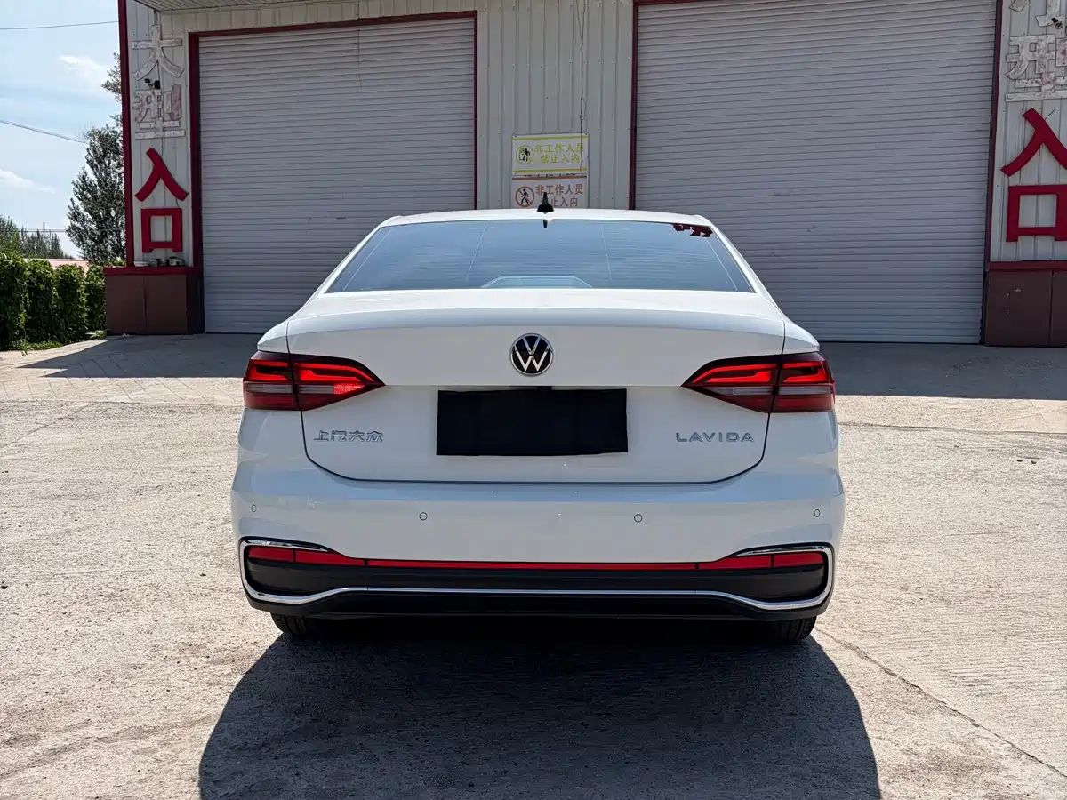 Volkswagen Lavida, фото 11