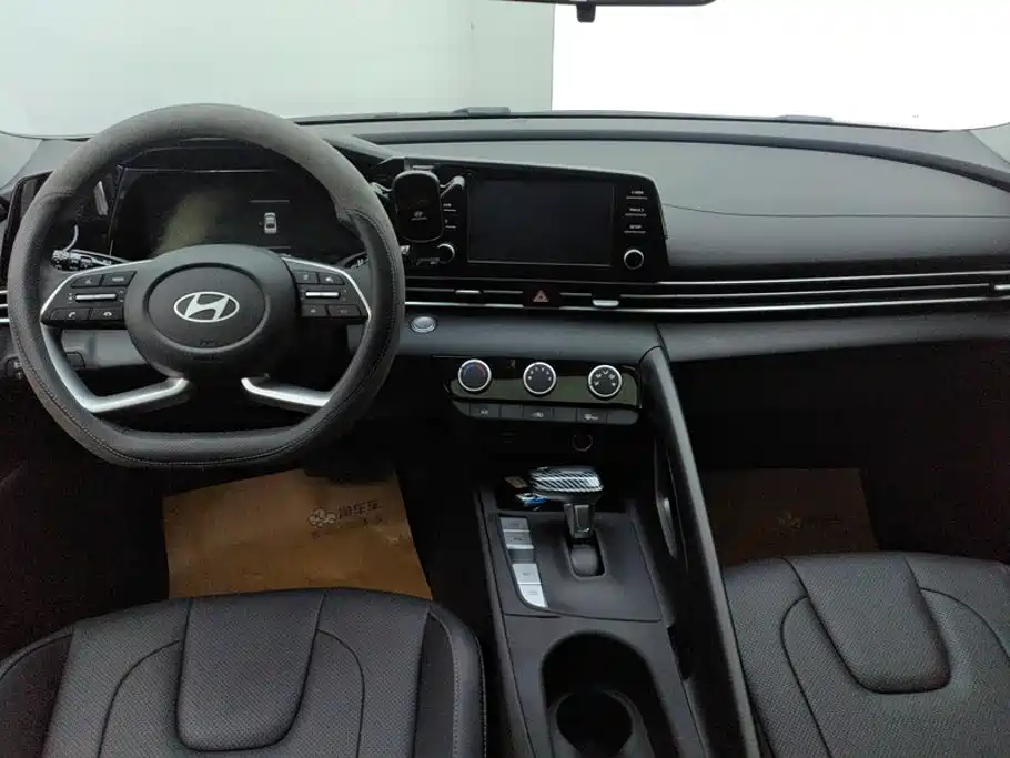 Hyundai Elantra, фото 4