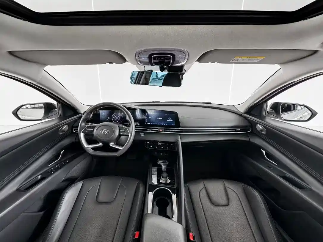 Hyundai Elantra, фото 4