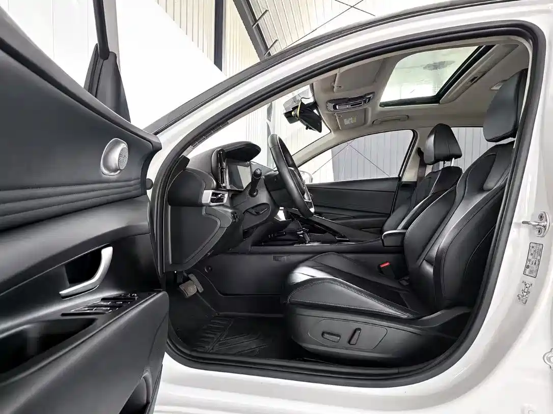 Hyundai Elantra, фото 7