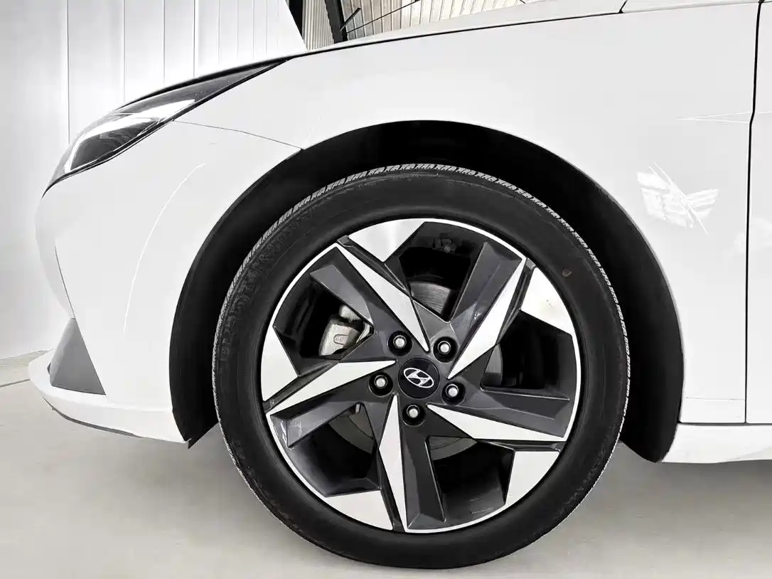 Hyundai Elantra, фото 12