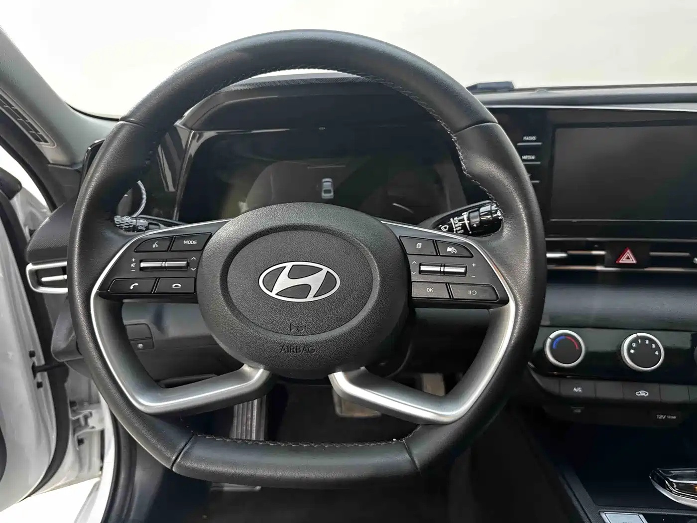 Hyundai Elantra, фото 4